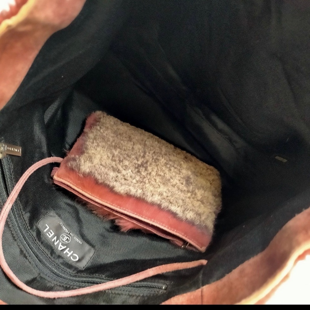 CHANEL Brown Fur Tote Bag - Picture 8 of 12
